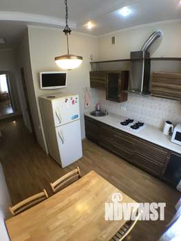 2-к квартира, посуточно, 60м2, 3/3 этаж