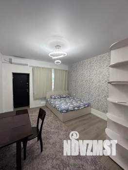 Студия квартира, посуточно, 30м2, 1/3 этаж