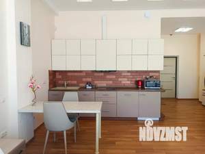 1-к квартира, посуточно, 94м2, 3/3 этаж