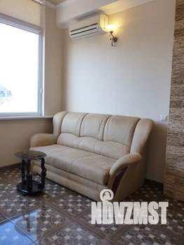 Студия квартира, посуточно, 44м2, 9/12 этаж