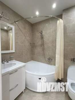 1-к квартира, посуточно, 44м2, 7/10 этаж