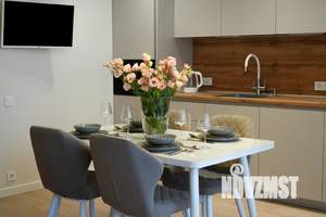 Студия квартира, посуточно, 44м2, 2/5 этаж