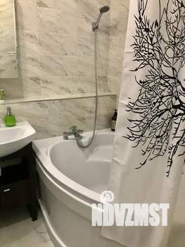 1-к квартира, посуточно, 40м2, 4/10 этаж