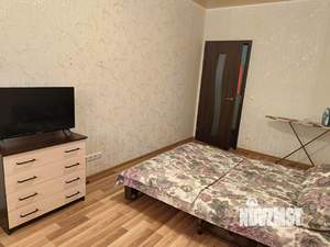 1-к квартира, посуточно, 42м2, 2/10 этаж