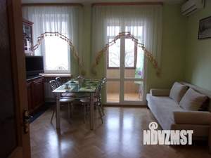 1-к квартира, посуточно, 38м2, 3/3 этаж