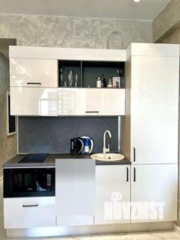 Студия квартира, посуточно, 30м2, 3/10 этаж