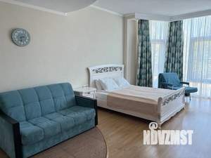 Студия квартира, посуточно, 42м2, 3/9 этаж