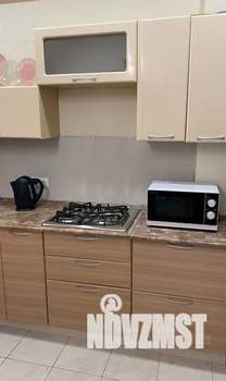 1-к квартира, посуточно, 37м2, 4/10 этаж