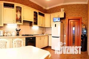2-к квартира, посуточно, 70м2, 4/4 этаж
