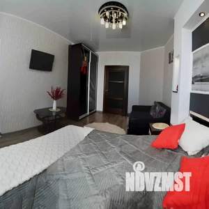 1-к квартира, посуточно, 40м2, 8/12 этаж