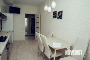 1-к квартира, посуточно, 42м2, 7/10 этаж