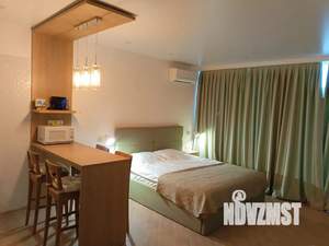 Студия квартира, посуточно, 42м2, 8/10 этаж