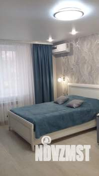 1-к квартира, посуточно, 50м2, 1/6 этаж