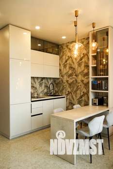 Студия квартира, посуточно, 45м2, 5/5 этаж