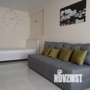1-к квартира, посуточно, 49м2, 7/10 этаж