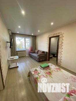 1-к квартира, посуточно, 45м2, 1/1 этаж