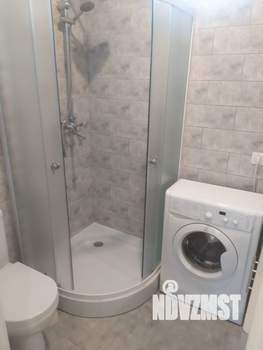 Студия квартира, посуточно, 40м2, 1/2 этаж