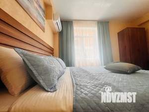 Студия квартира, посуточно, 25м2, 1/3 этаж