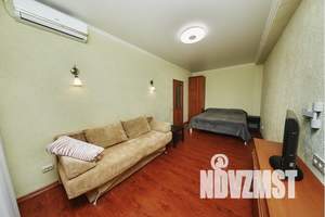 1-к квартира, посуточно, 40м2, 4/6 этаж