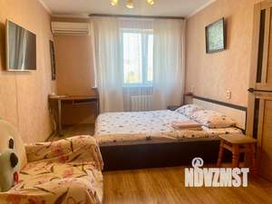 2-к квартира, посуточно, 42м2, 4/5 этаж