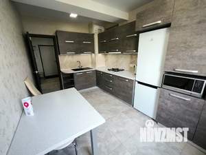 1-к квартира, посуточно, 40м2, 2/10 этаж