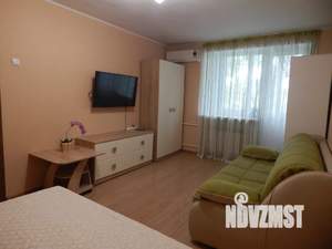 1-к квартира, посуточно, 35м2, 3/5 этаж