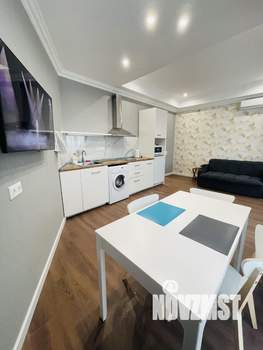 Студия квартира, посуточно, 45м2, 4/10 этаж
