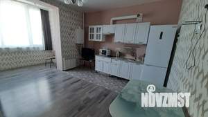 Студия квартира, посуточно, 32м2, 2/5 этаж