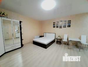 Студия квартира, посуточно, 38м2, 1/2 этаж