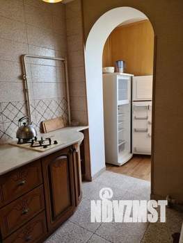 1-к квартира, посуточно, 40м2, 5/5 этаж