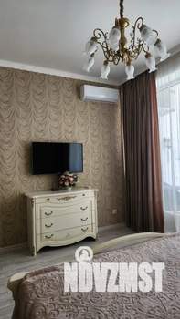 1-к квартира, посуточно, 42м2, 5/10 этаж