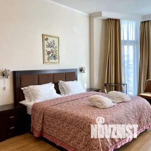 Студия квартира, посуточно, 42м2, 3/9 этаж