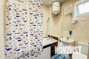 1-к квартира, посуточно, 40м2, 1/2 этаж