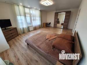 2-к квартира, посуточно, 77м2, 8/10 этаж