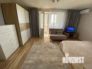 1-к квартира, посуточно, 40м2, 4/9 этаж