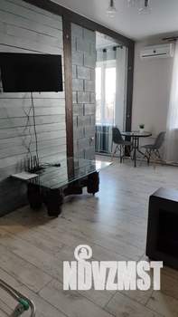 3-к квартира, посуточно, 47м2, 1/2 этаж