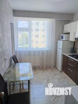 1-к квартира, посуточно, 37м2, 6/9 этаж