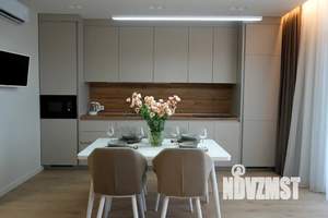 Студия квартира, посуточно, 44м2, 2/5 этаж