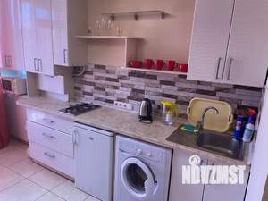 1-к квартира, посуточно, 45м2, 4/10 этаж