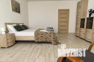 1-к квартира, посуточно, 57м2, 4/10 этаж