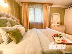 3-к квартира, посуточно, 114м2, 1/1 этаж