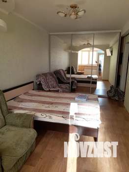 1-к квартира, посуточно, 35м2, 3/5 этаж