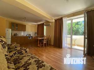 3-к квартира, посуточно, 60м2, 1/5 этаж