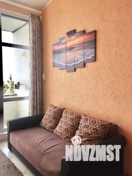 Студия квартира, посуточно, 35м2, 4/4 этаж