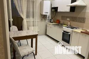 1-к квартира, посуточно, 40м2, 3/5 этаж