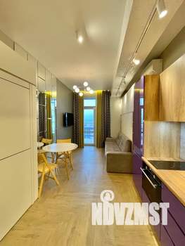 Студия квартира, посуточно, 35м2, 8/10 этаж