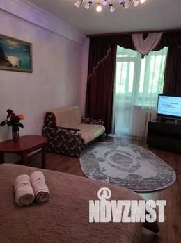 1-к квартира, посуточно, 32м2, 3/5 этаж