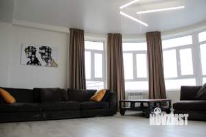 2-к квартира, посуточно, 75м2, 8/10 этаж