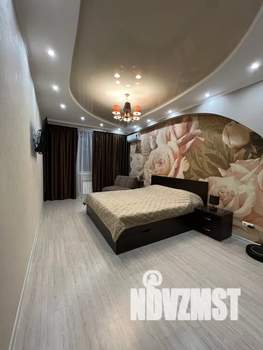 1-к квартира, посуточно, 43м2, 2/10 этаж