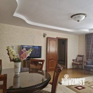 4-к квартира, посуточно, 114м2, 1/3 этаж